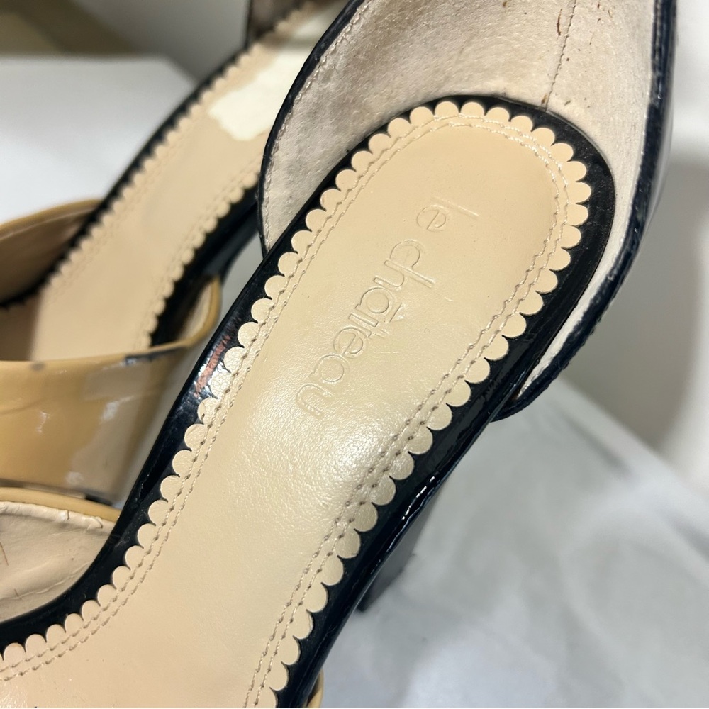 Le Château Elegant Beige and Black Women's Heels - Picture 4 of 8